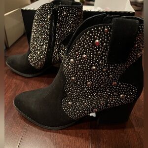 NWT Sugar Black and Silver Studded Ankle Boots